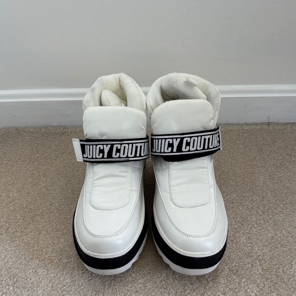 Juicy Couture White Sneakers with Black Strap